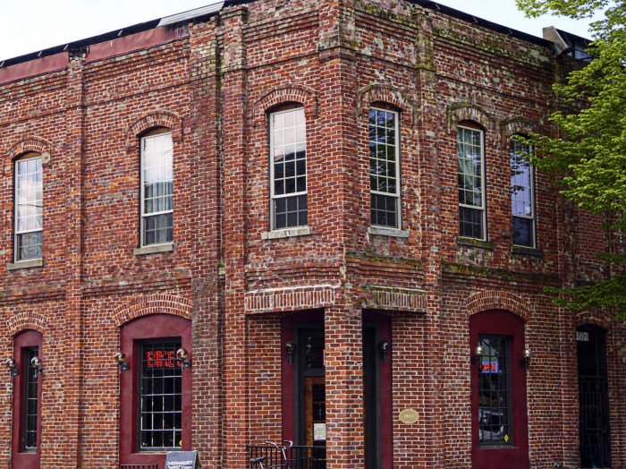 Old Brick Building Free Stock Photo - Public Domain Pictures